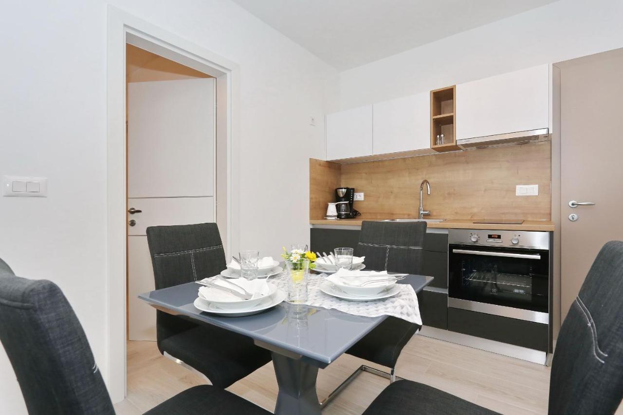 ביוגראד נה מורו Villa Ankora 2 With Heated Pool מראה חיצוני תמונה