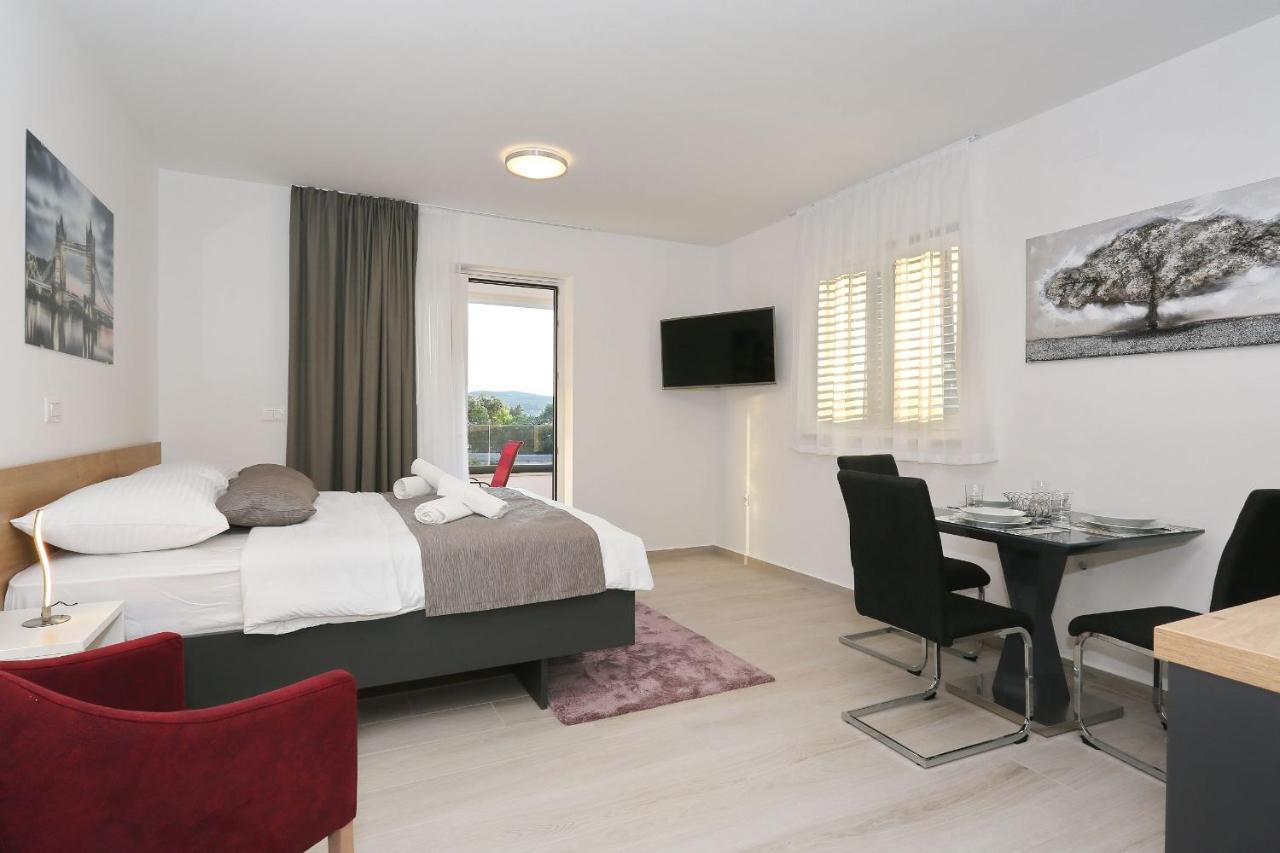 ביוגראד נה מורו Villa Ankora 2 With Heated Pool מראה חיצוני תמונה