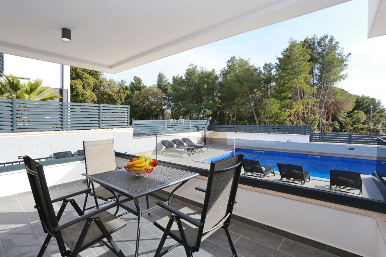 ביוגראד נה מורו Villa Ankora 2 With Heated Pool מראה חיצוני תמונה